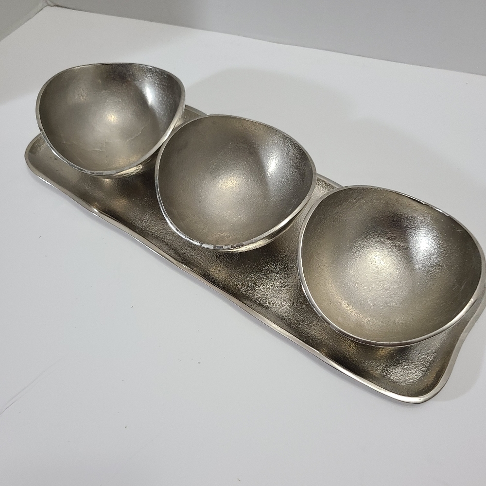 Zodax Silver Bowls‎ with Tray